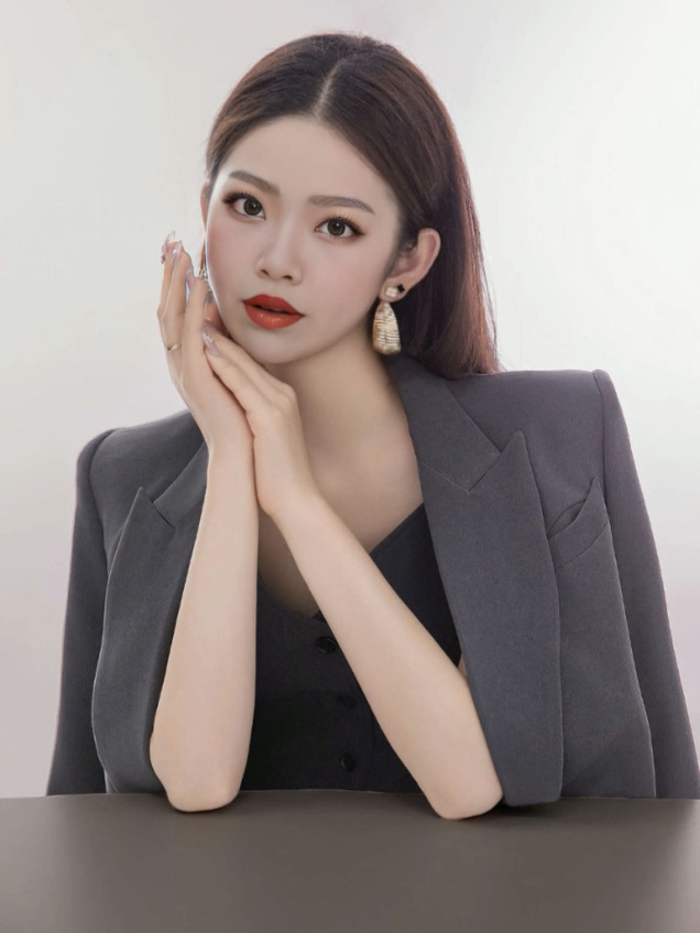 诗琪的选图汪模卡封面图