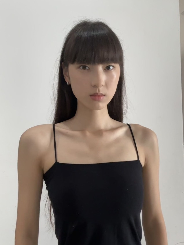 莉莉周  的选图汪模卡封面图